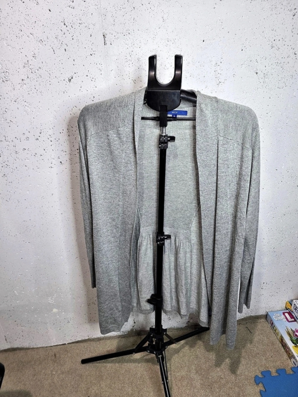 Apt. 9 Gray Cardigan Size XL Like New